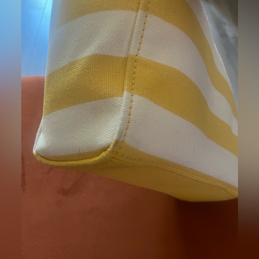 ✨KATE SPADE ♠️ Small Striped Tote Bag✨ - Picture 5 of 8